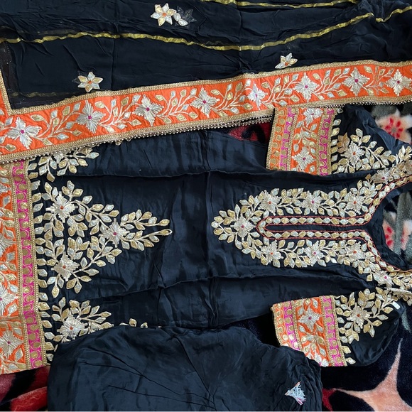 Punjabi suits on sale - Picture 11 of 11